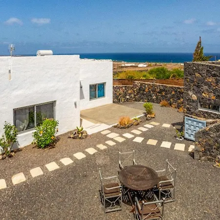 Casa Volcan Tabayesco